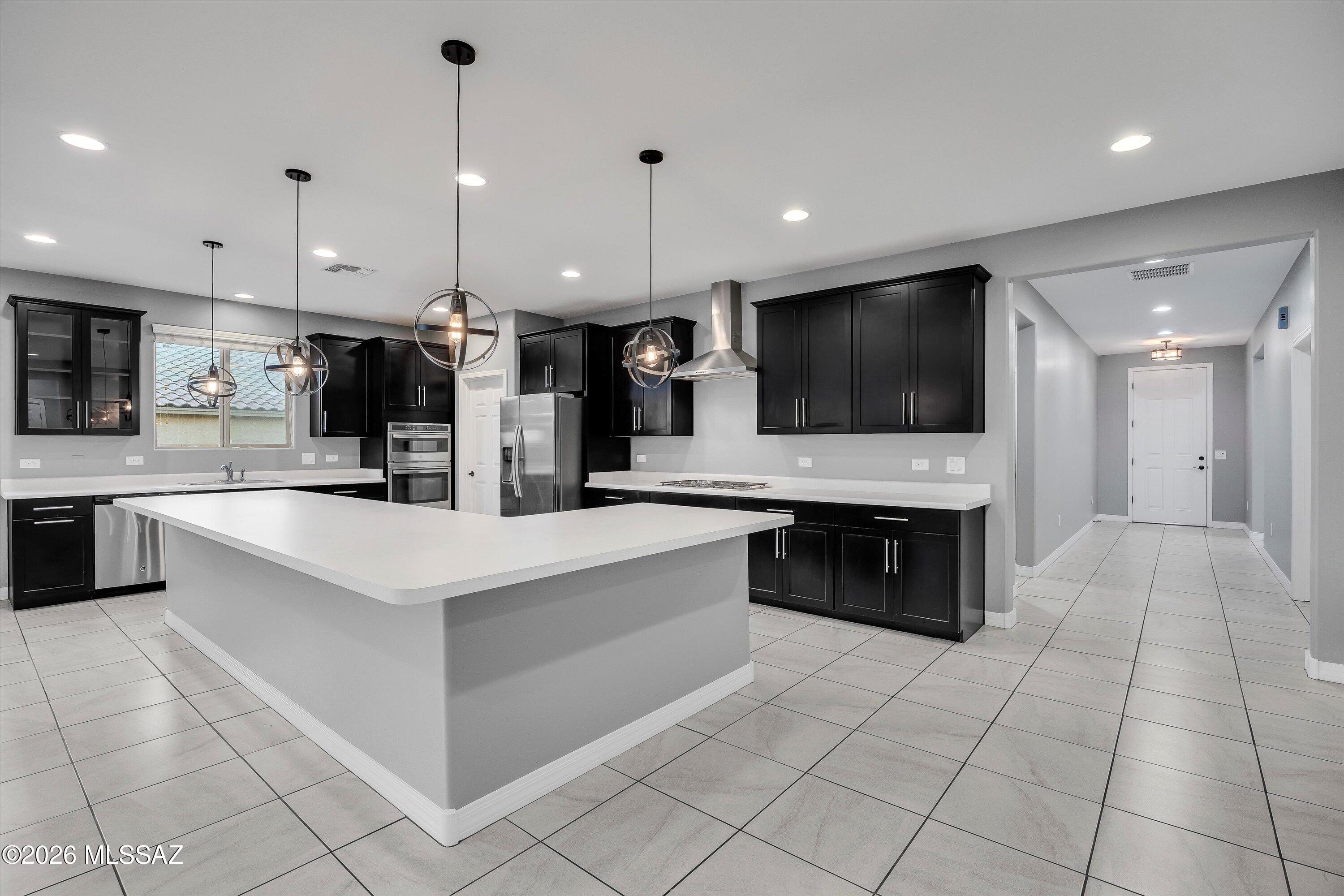 38655 South Running Roses Lane Saddlebrooke, AZ 85739 - Photo 5 of 49