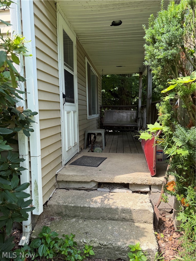 13661 Spring Street Burton, OH 44021 - Photo 2 of 35 Gallery Image 2