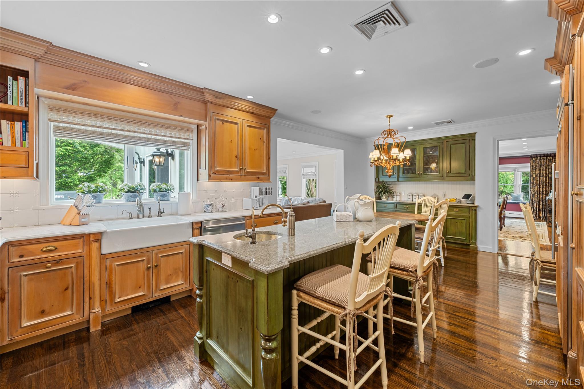 11 Hickory Road Woodmere, NY 11598 - Photo 14 of 50 KITCHEN ISLAND WITH OVERHANG/2 SINKS/DOUBLE OVEN /MARBLE AND GRANITE COUNTERTOPS