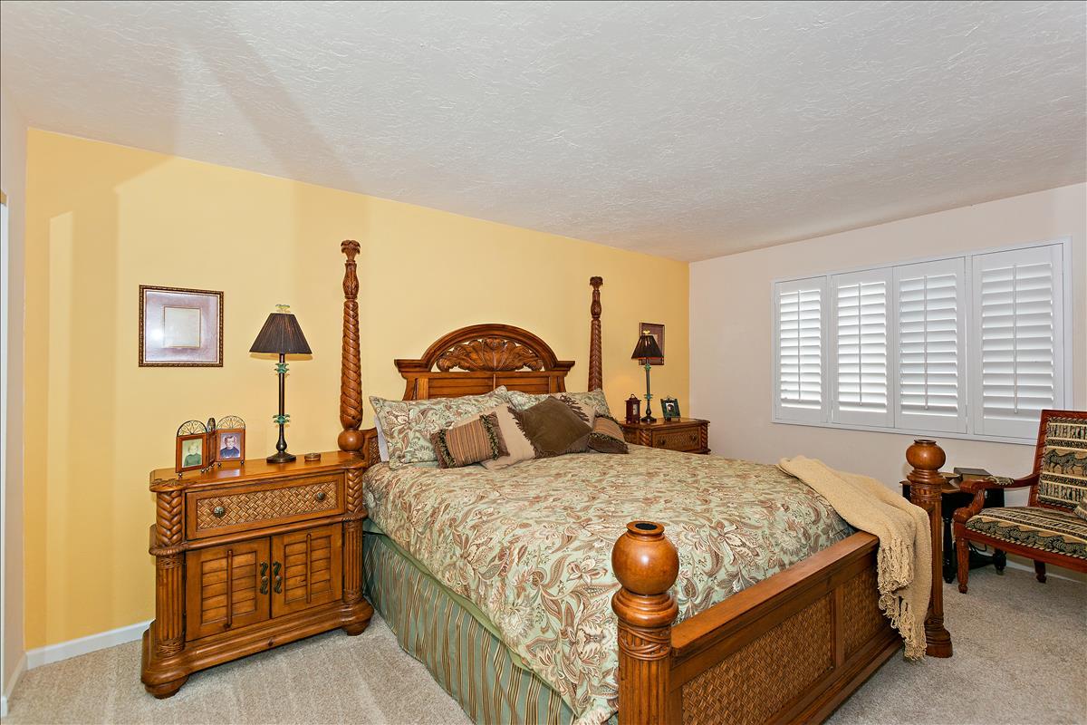 25 Leon Way Rancho Mirage, CA 92270 - Photo 21 of 34 Primary Bedroom