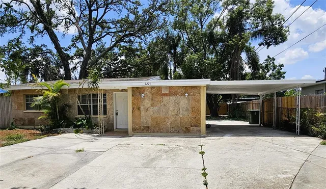 $2,145 | 2221 East Annie Street, Tampa, FL 33612