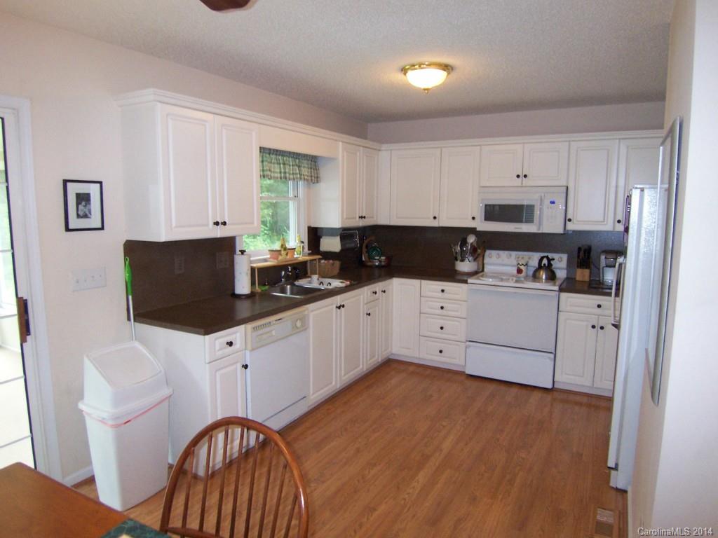 1432 Dove Landing Road York, SC 29745 - Photo 4 of 20 Gallery Image 4