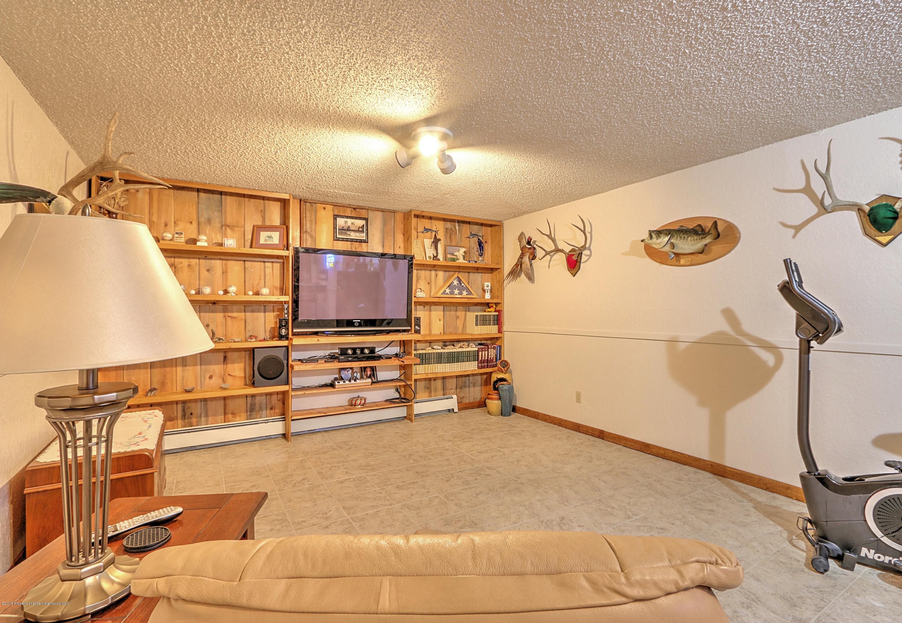 693 Mesa Avenue Rifle, CO 81650 - Photo 16 of 27 Family Room (2)