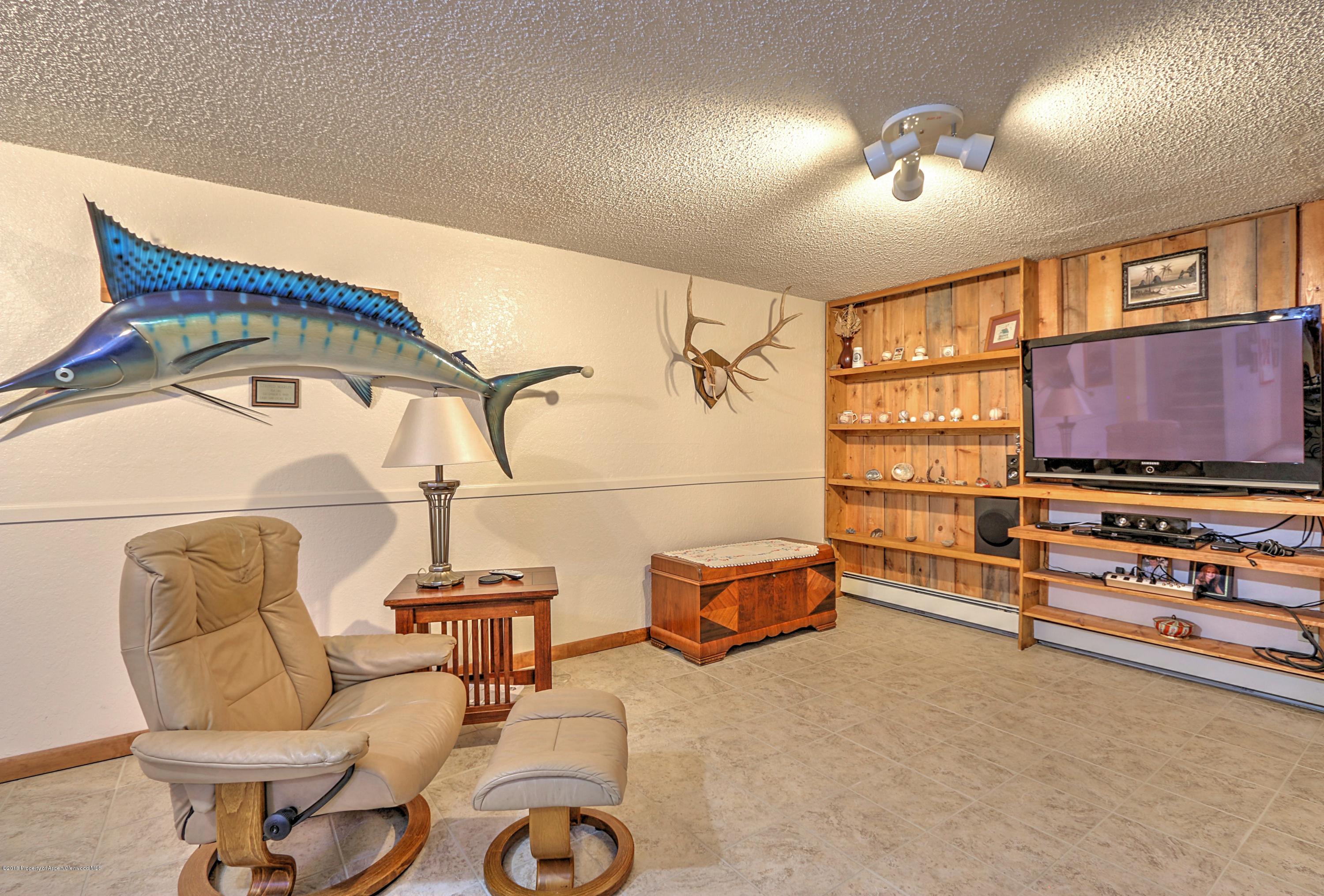 693 Mesa Avenue Rifle, CO 81650 - Photo 17 of 27 Family Room