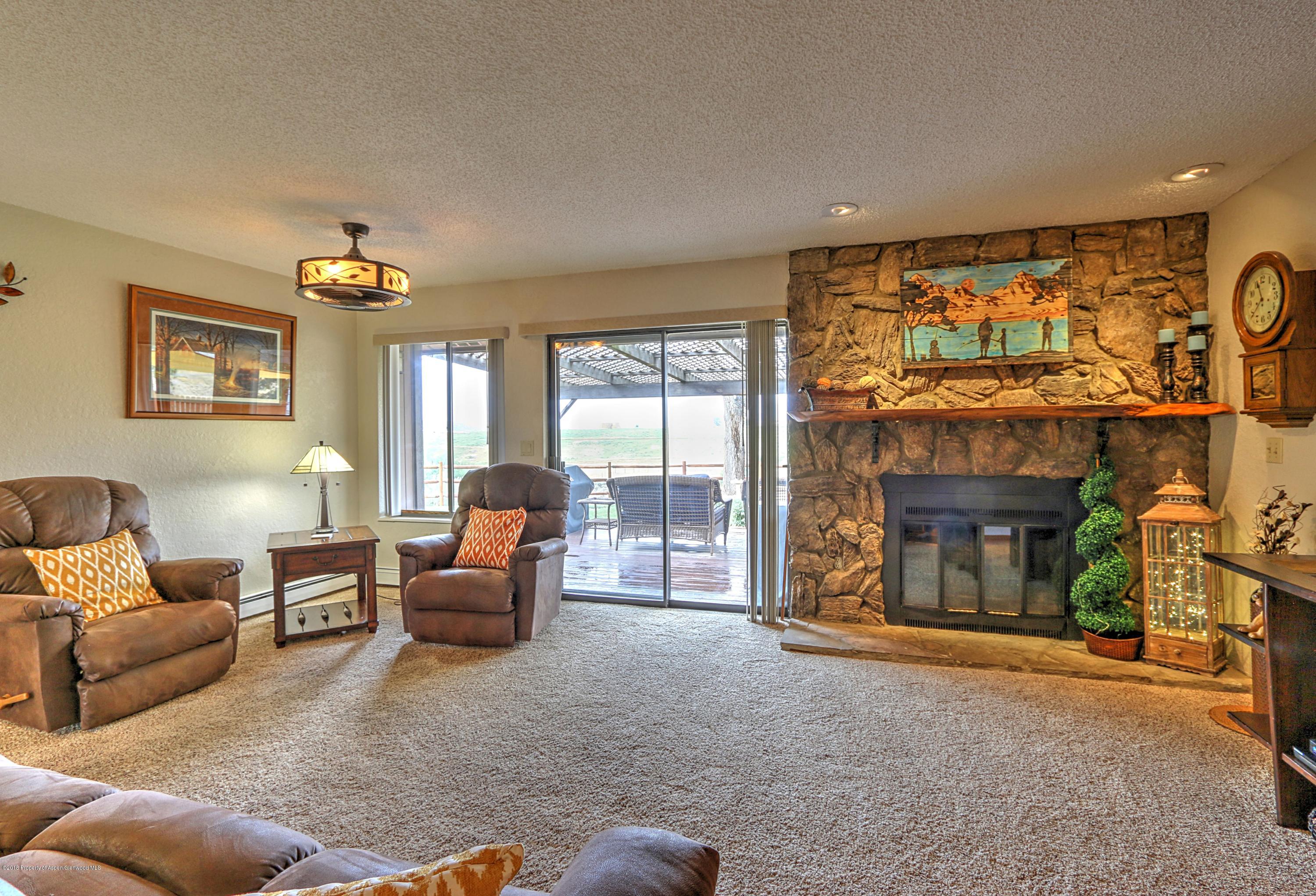 693 Mesa Avenue Rifle, CO 81650 - Photo 3 of 27 Living Room (2)