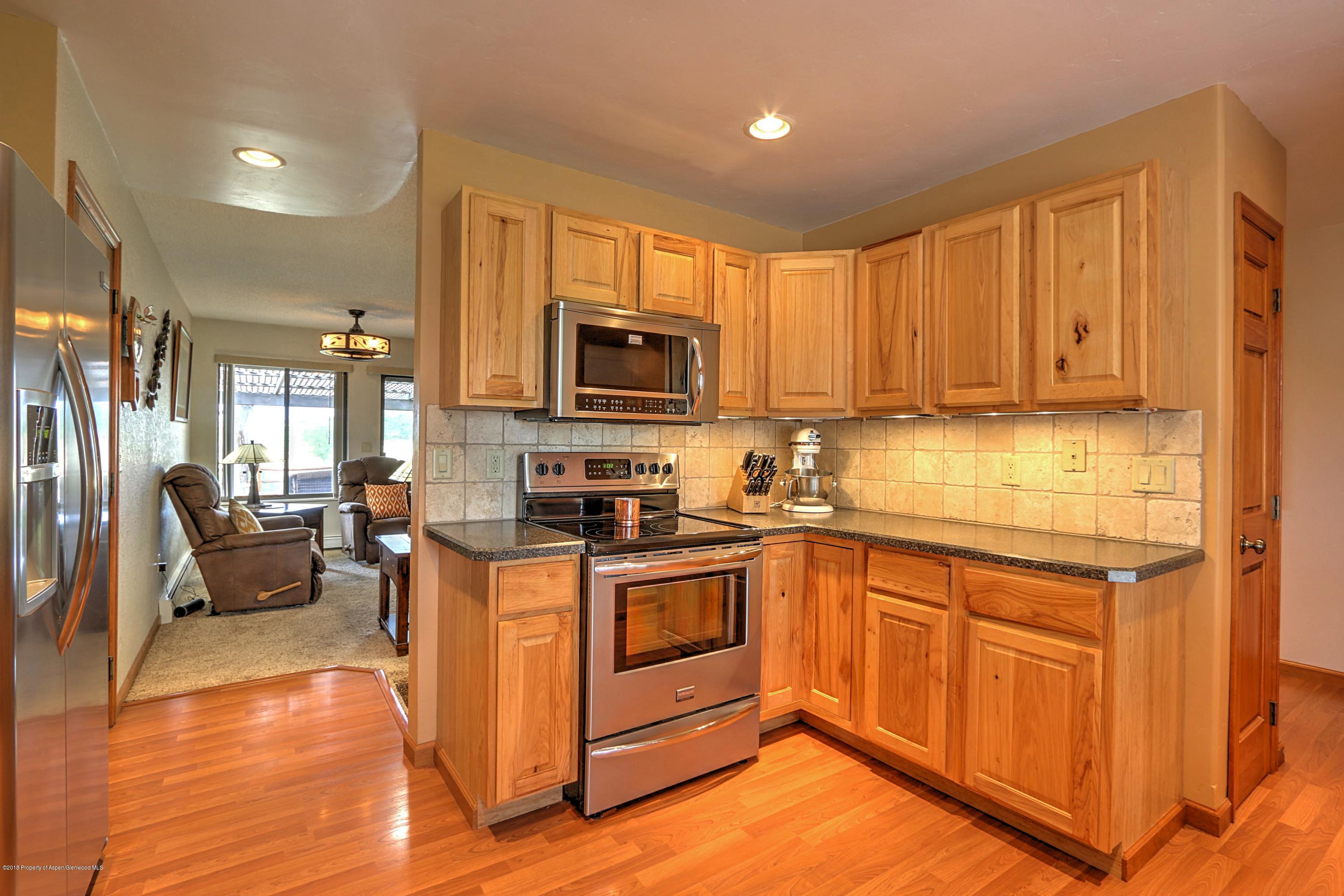 693 Mesa Avenue Rifle, CO 81650 - Photo 5 of 27 Kitchen (2)