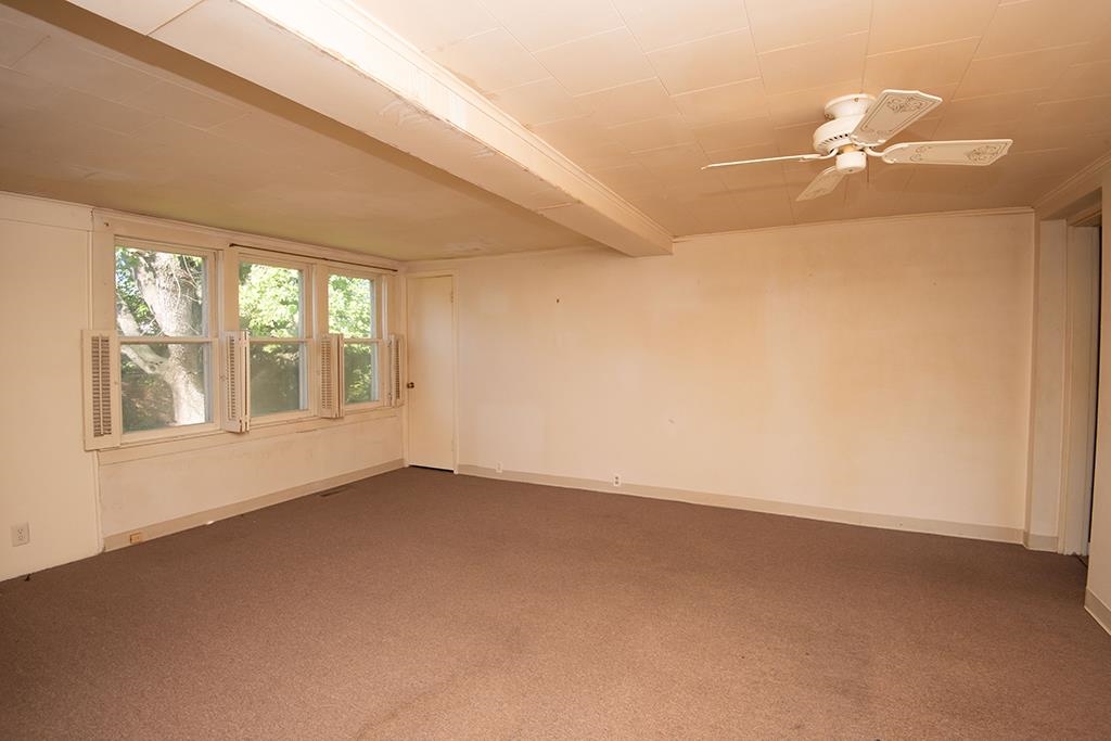 1607 Audubon Road Vincennes, IN 47591 - Photo 11 of 31 Gallery Image 11