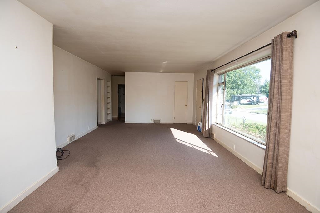 1607 Audubon Road Vincennes, IN 47591 - Photo 5 of 31 Gallery Image 5