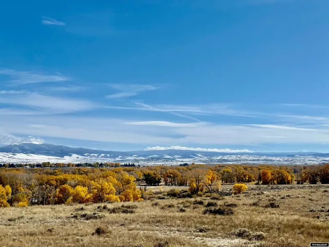 $365,000 | 1605 South Veterans Street, Saratoga, WY 82331