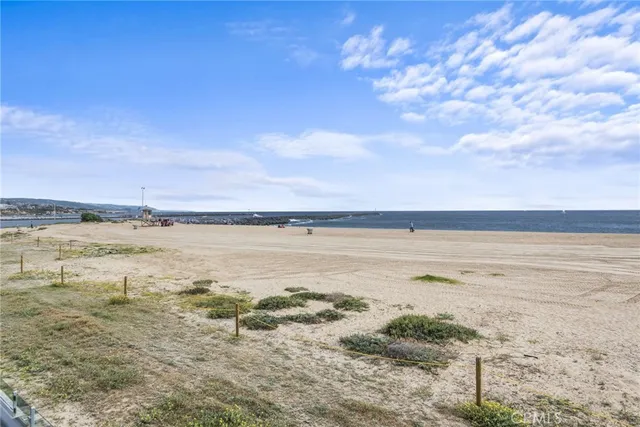 $75,000 | 2148 East Oceanfront, Newport Beach, CA 92661