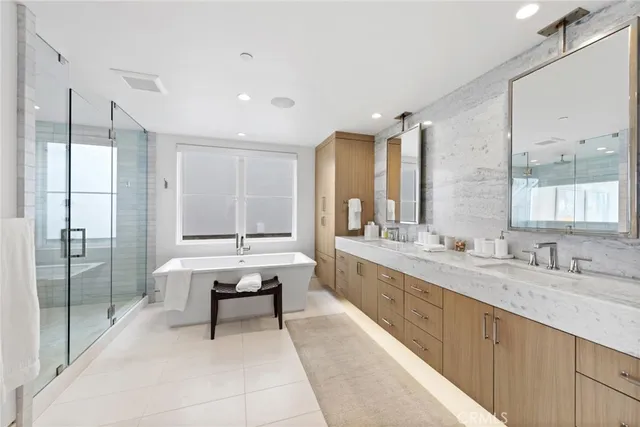 $75,000 | 2148 East Oceanfront, Newport Beach, CA 92661