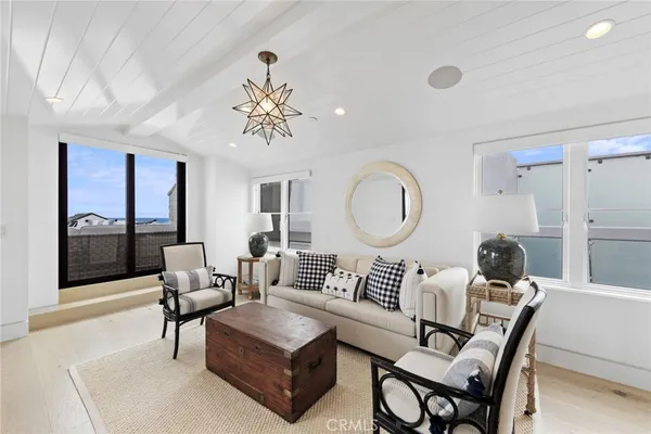 $75,000 | 2148 East Oceanfront, Newport Beach, CA 92661
