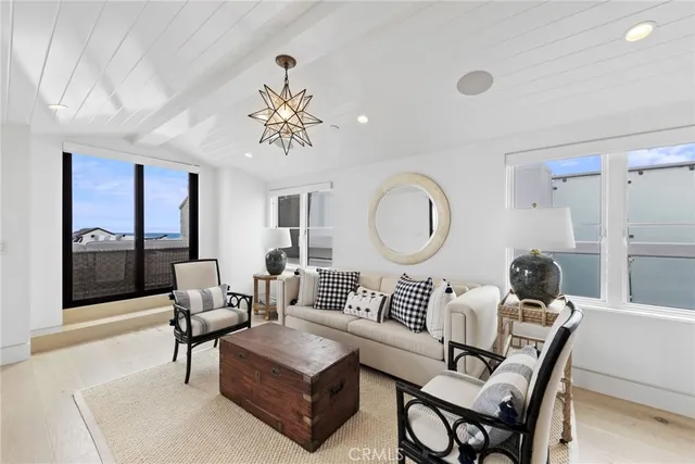 $75,000 | 2148 East Oceanfront, Newport Beach, CA 92661