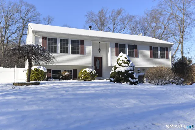 $400,000 | 30 Great Hill Road, Ansonia, CT 06401