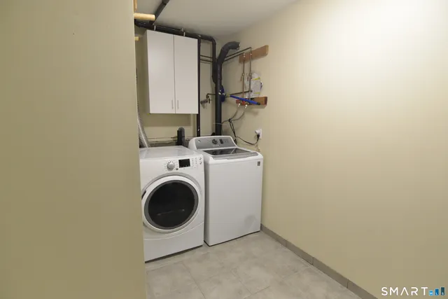 $400,000 | 30 Great Hill Road, Ansonia, CT 06401