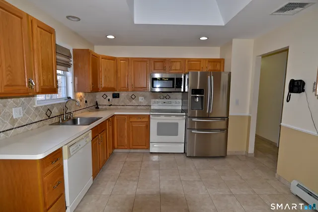 $400,000 | 30 Great Hill Road, Ansonia, CT 06401