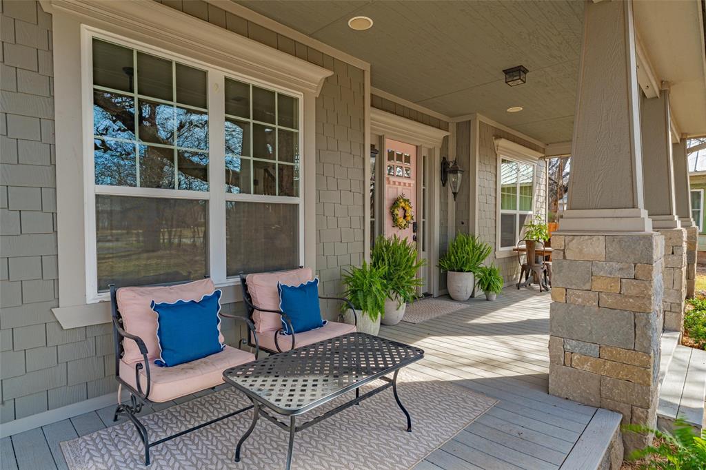 907 Cherry Street Graham, TX 76450 - Photo 3 of 40