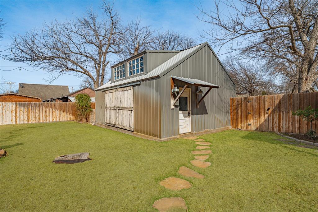 907 Cherry Street Graham, TX 76450 - Photo 36 of 40