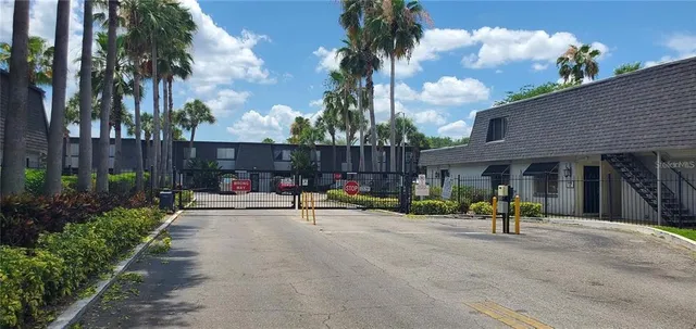 $170,000 | 1920 South Conway Road, Unit 6, Orlando, FL 32812