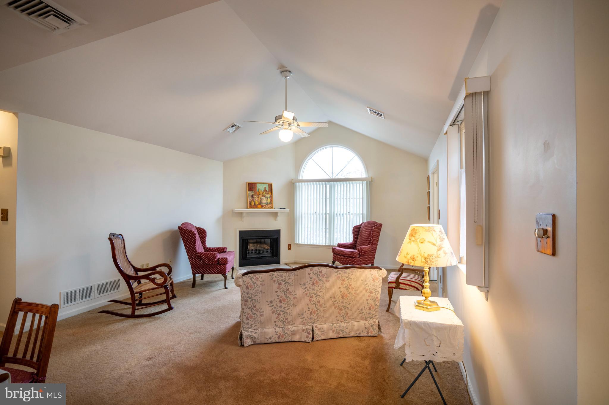 3301 Shellers Bend, Unit 952 State College, PA 16801 - Photo 2 of 8