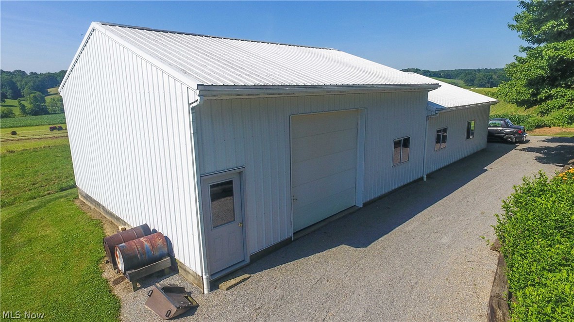 4003 Oak Ridge Road Northwest Sugarcreek, OH 44681 - Photo 16 of 35 Gallery Image 16