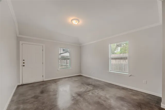 $2,400 | 834 Elkhart Street, Houston, TX 77091