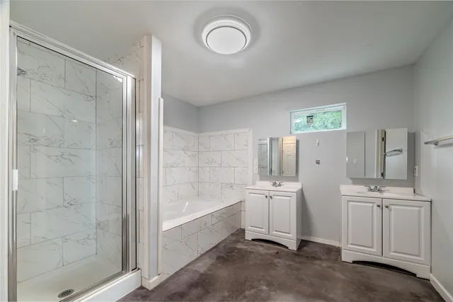 $2,400 | 834 Elkhart Street, Houston, TX 77091