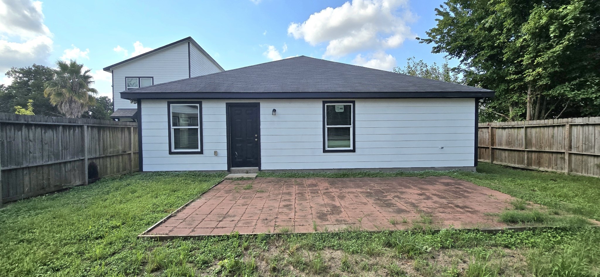 834 Elkhart Street Houston, TX 77091 - Photo 37 of 37 New external color all around