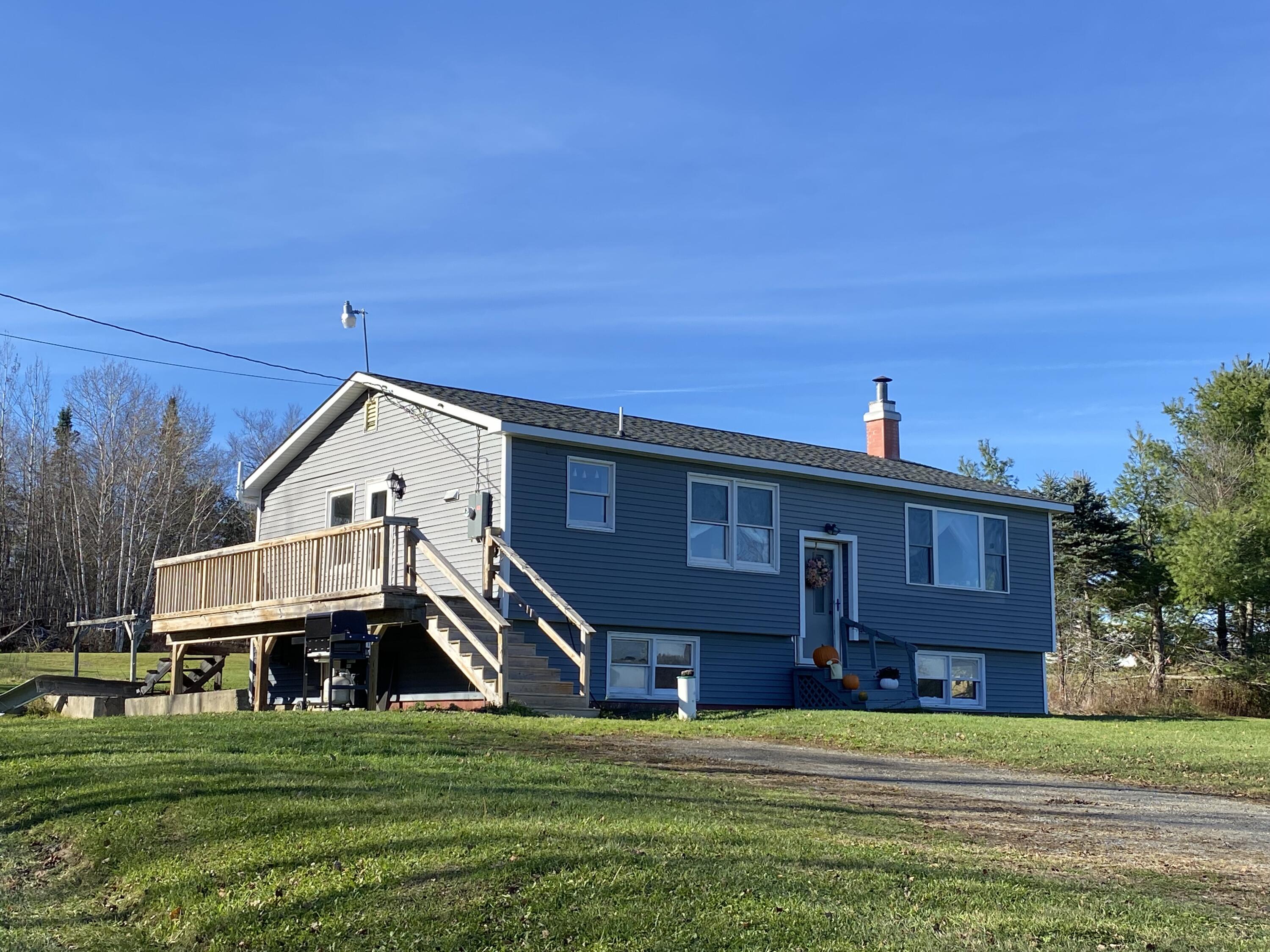 223 Green Road Houlton, ME 04730 - Photo 4 of 14 IMG_9296