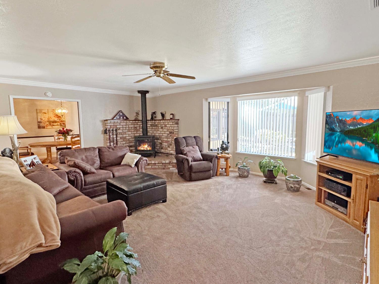 17713 Alexandra Way Grass Valley, CA 95949 - Photo 2 of 32