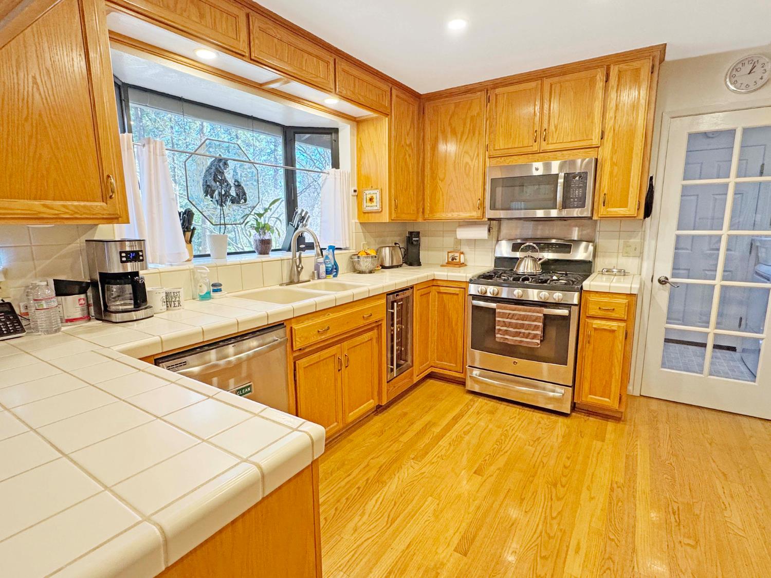 17713 Alexandra Way Grass Valley, CA 95949 - Photo 4 of 32