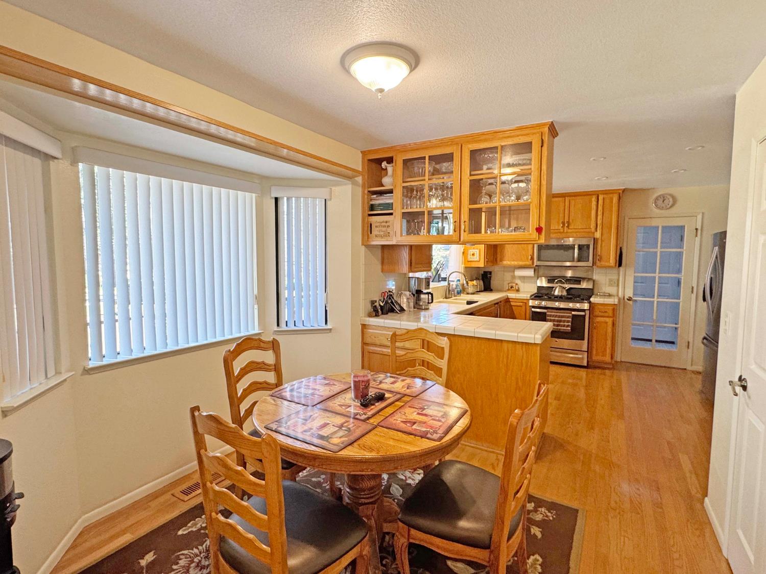 17713 Alexandra Way Grass Valley, CA 95949 - Photo 6 of 32