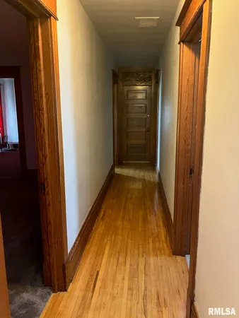 $265,000 | 204 West Clinton Avenue, Monmouth, IL 61462
