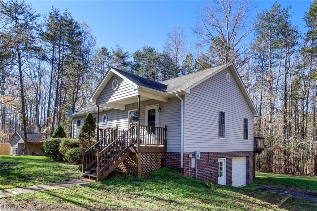8327 Stafford Mill Road Oak Ridge, NC 27310 - Photo 4 of 33