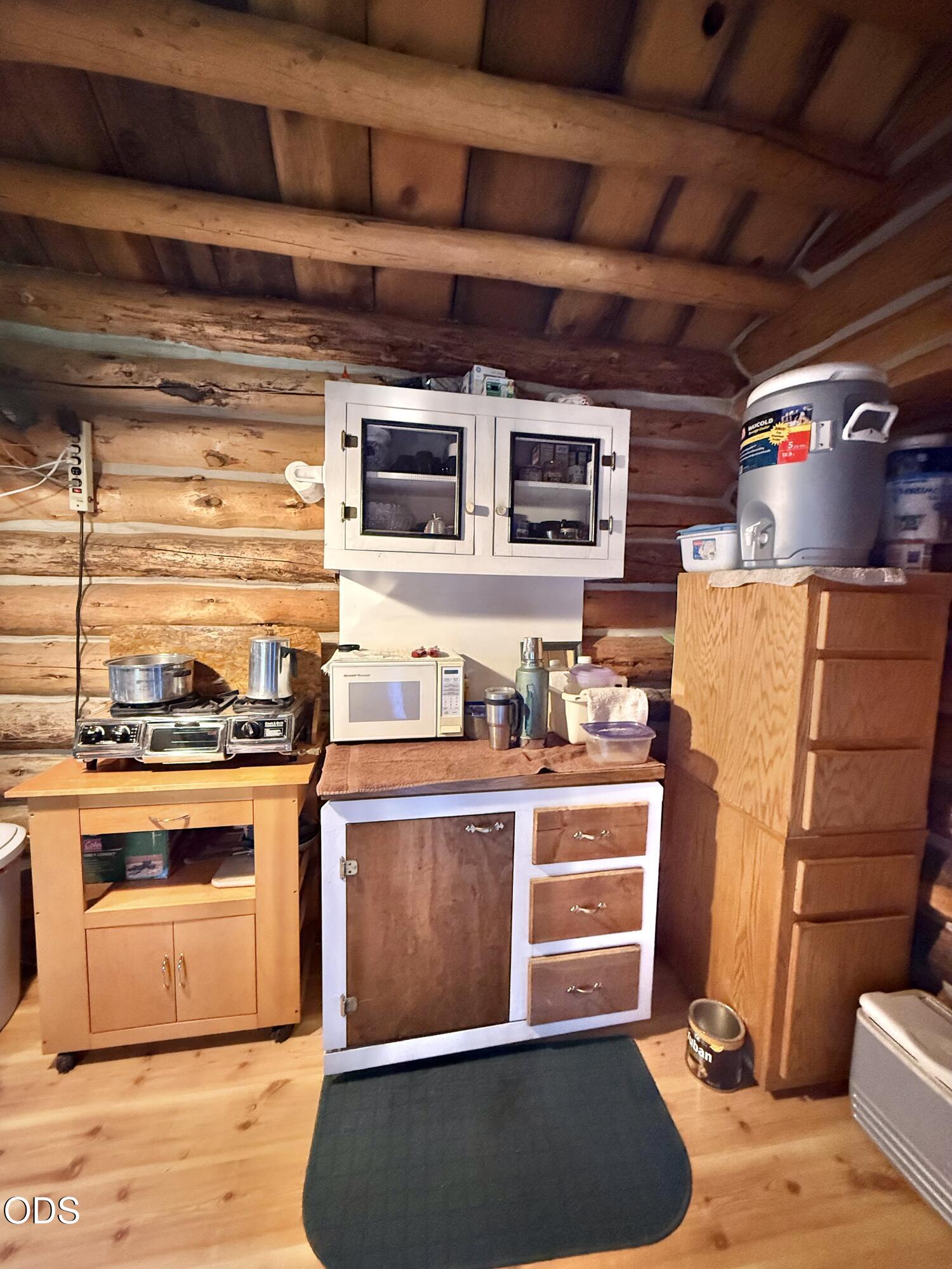 39860 9 Mile Road Chiloquin, OR 97624 - Photo 4 of 13