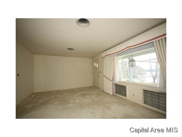 29 Hawthorne Lane Springfield, IL 62712 - Photo 16 of 24 Gallery Image 16