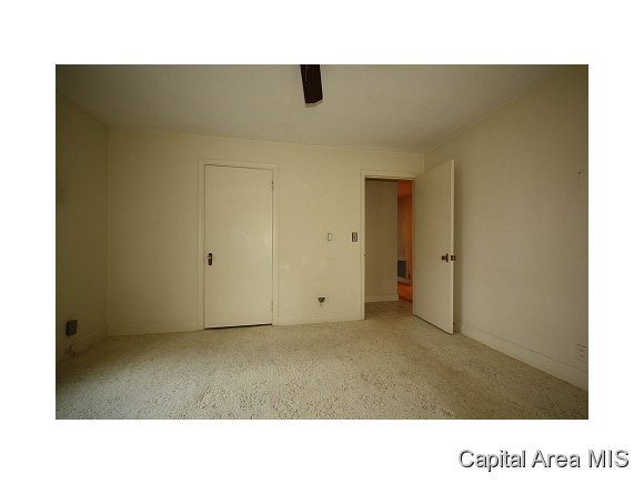 29 Hawthorne Lane Springfield, IL 62712 - Photo 20 of 24 Gallery Image 20