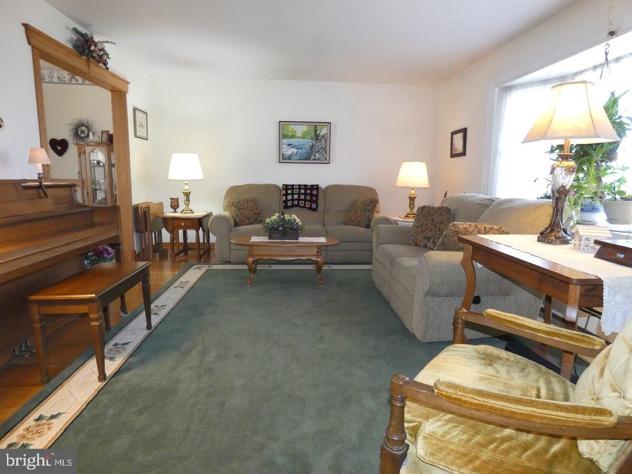 911 Lavera Road Warminster, PA 18974 - Photo 4 of 33 There is plenty of room in this living room.
