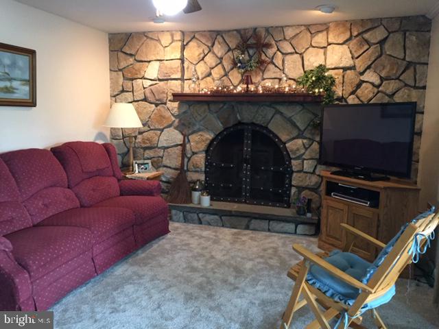 911 Lavera Road Warminster, PA 18974 - Photo 10 of 33 ...and a place to gather and watch TV.