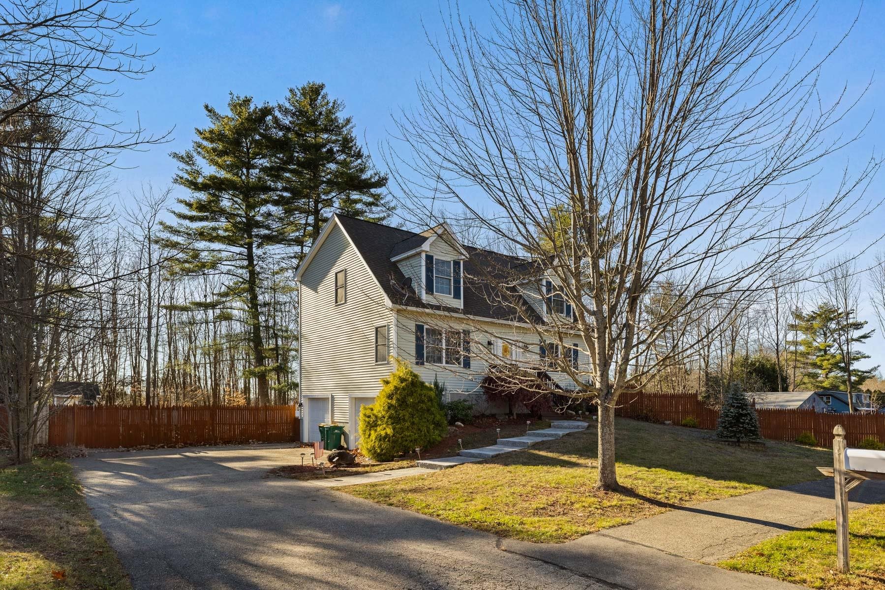 13 Brenda Lane Rochester, NH 03867 - Photo 1 of 37 Gallery Image 1
