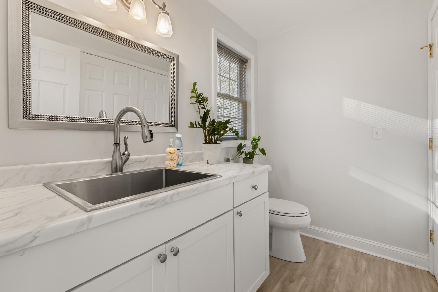 13 Brenda Lane Rochester, NH 03867 - Photo 6 of 37 Gallery Image 6