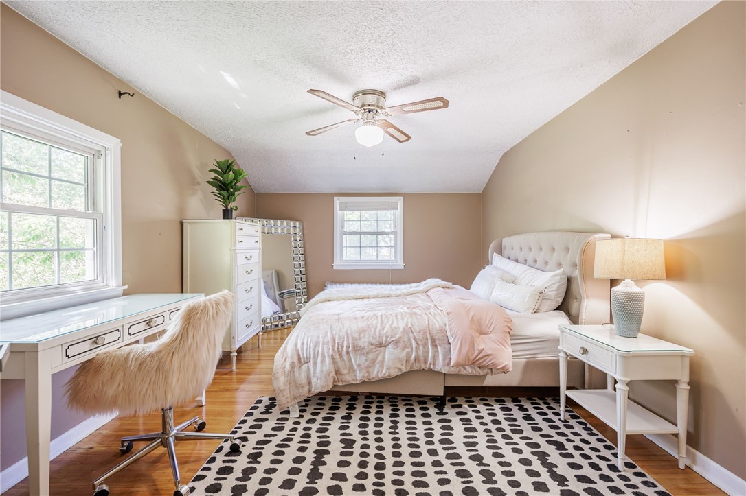 315 Eaton Road Irondequoit, NY 14617 - Photo 5 of 45