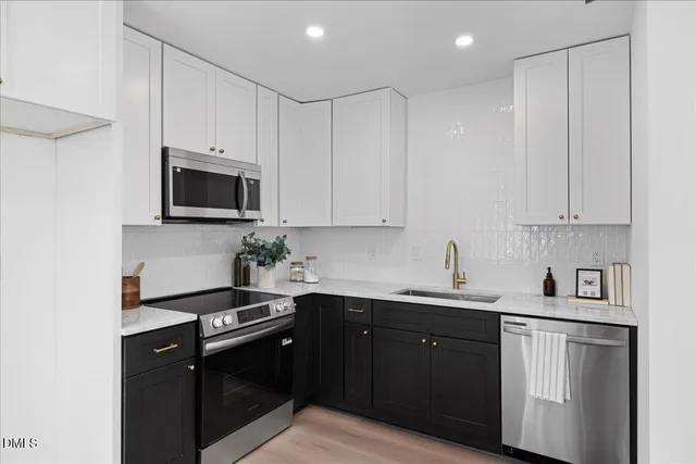 $300,000 | 809 Felicia Street, Durham, NC 27704