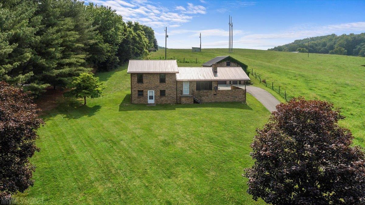 4498 Shelburne Road Radford, VA 24141 - Photo 56 of 61 Gallery Image 56