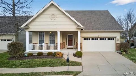 $575,000 | 142 Meadows Of Wildwood Boulevard, Wildwood, MO 63040