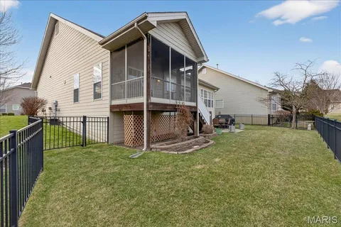 $575,000 | 142 Meadows Of Wildwood Boulevard, Wildwood, MO 63040