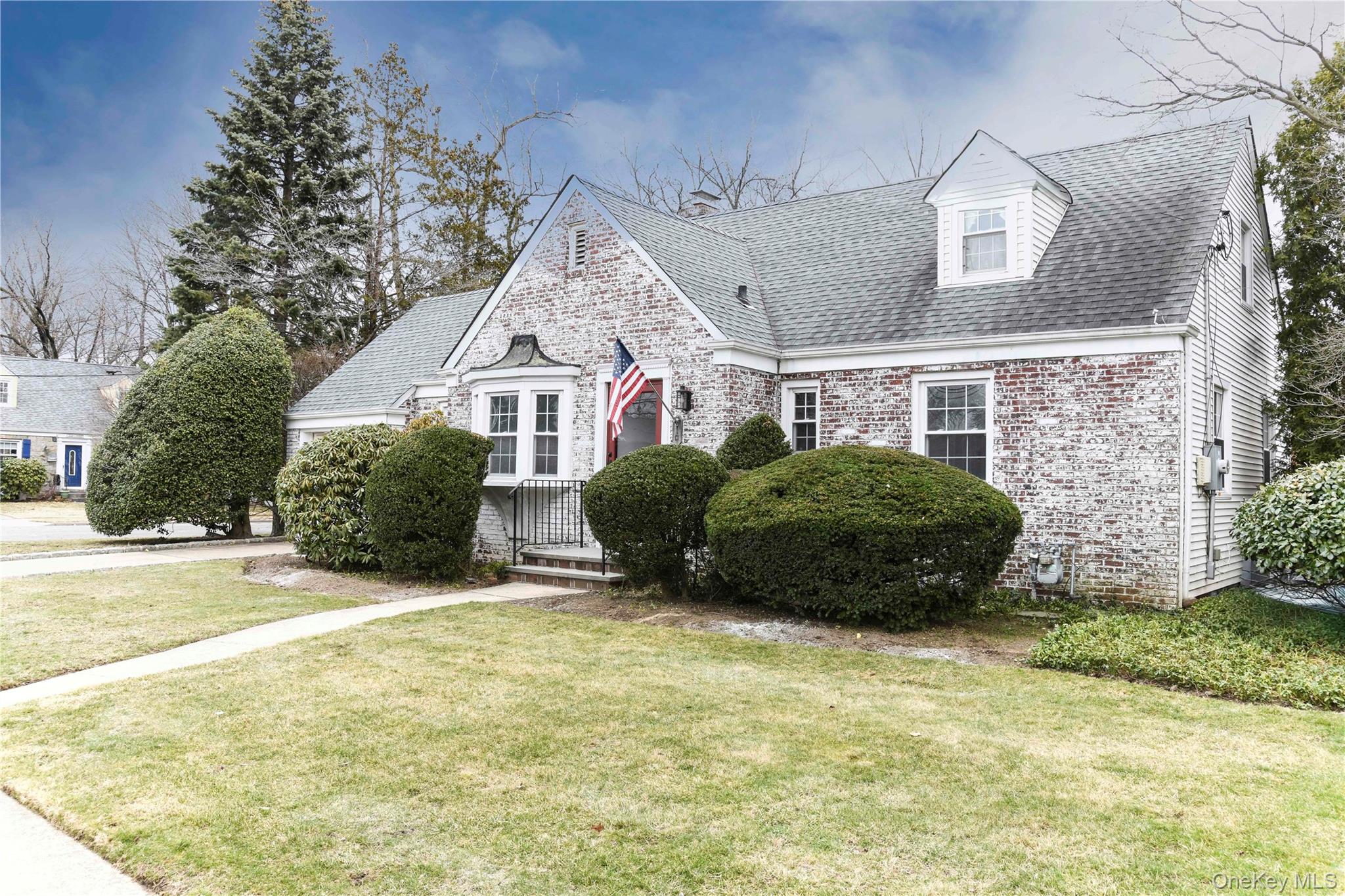 138 Chestnut Street Lynbrook, NY 11563 - Photo 19 of 23