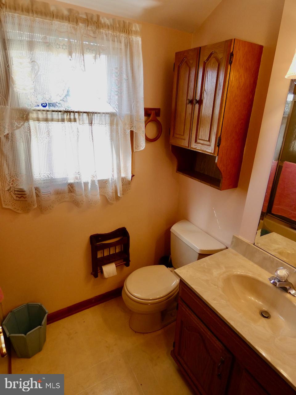 138 Maple Hill Road Wilmington, DE 19804 - Photo 38 of 45 Full Bath 2nd Floor