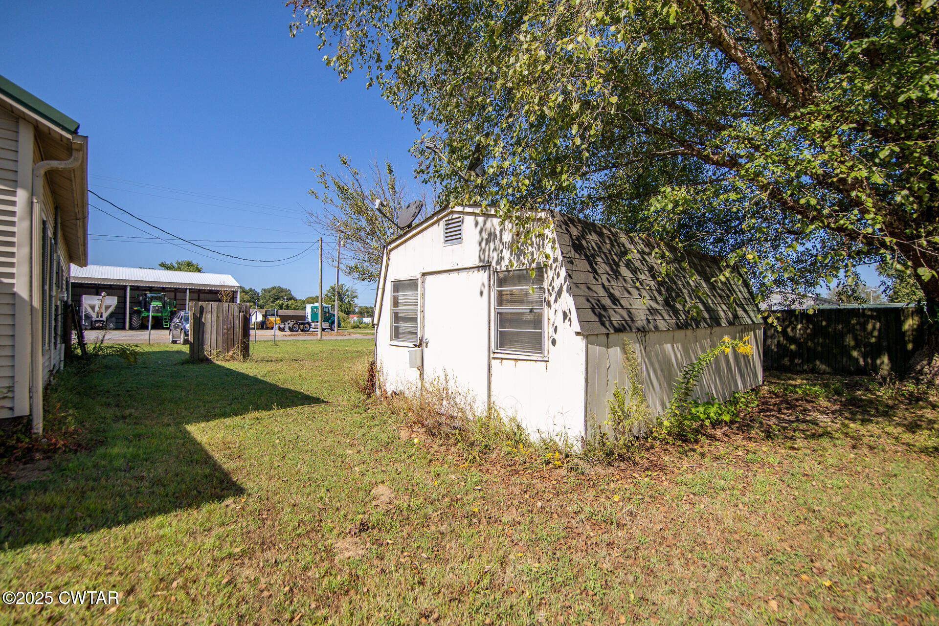 101 North Front Street Kenton, TN 38233 - Photo 25 of 30 a front view of a house with a yard