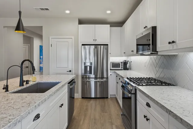 $659,000 | 51432 Mastic Way, Indio, CA 92201